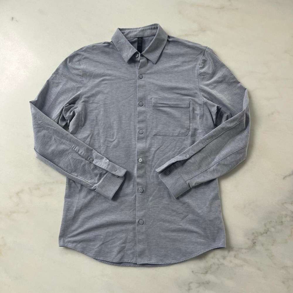 Lululemon Mens Small Long Sleeve Button Down Shirt Grey Blue Pique Pocket